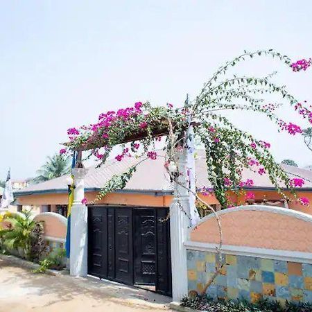 Nana Adu Guest House Koforidua Bagian luar foto
