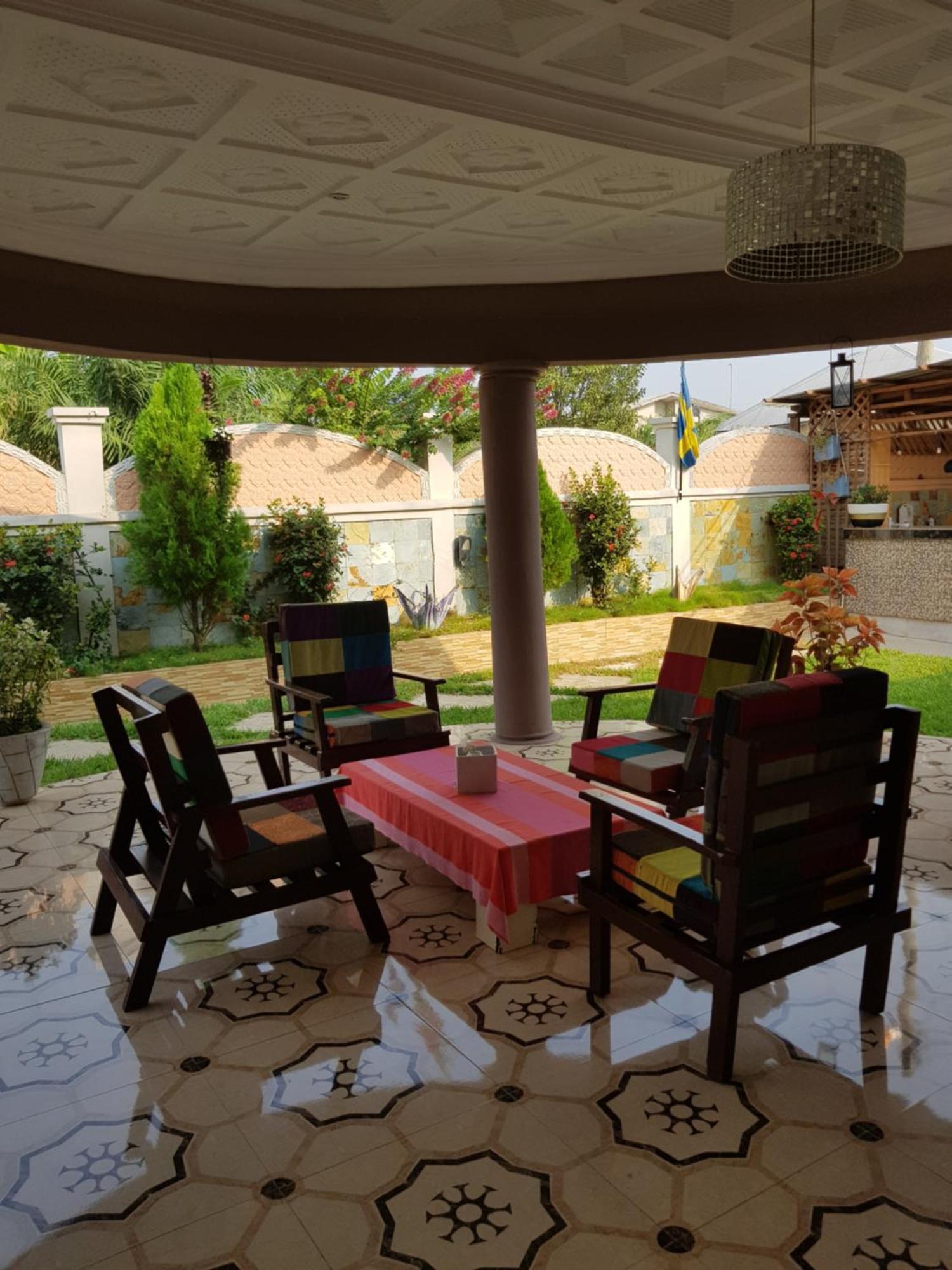 Nana Adu Guest House Koforidua Bagian luar foto