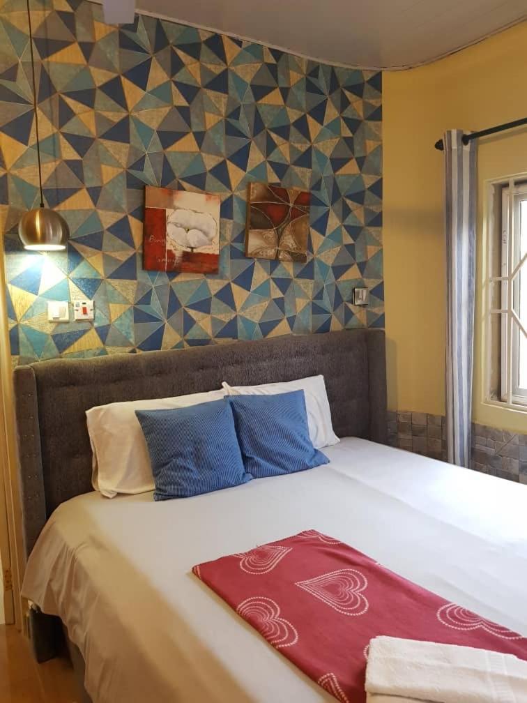 Nana Adu Guest House Koforidua Bagian luar foto